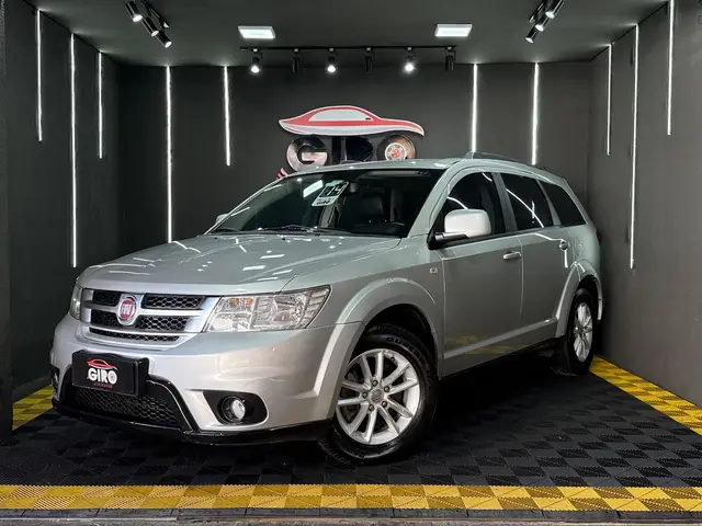 Carro Fiat Freemont 2014 2.4 16V Precision (Aut)