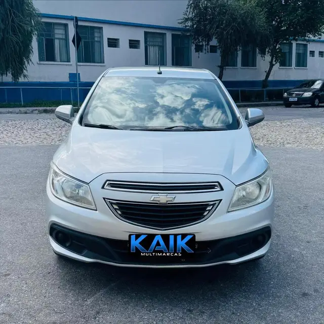 Carro Chevrolet Onix 2013 1.0 LT SPE/4