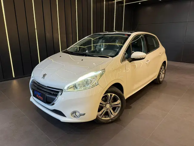 Carro Peugeot 208 2014 Griffe 1.6 16V (Flex) (Aut)