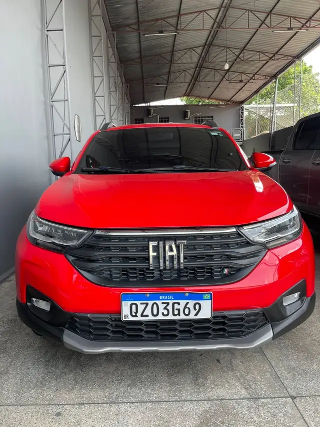 Carro Fiat Strada 2023 Volcano 1.3 8V CD AT