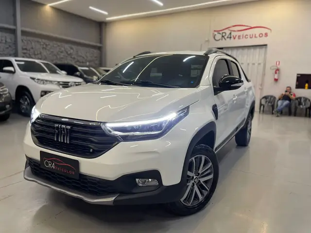 Carro Fiat Strada 2025 Volcano 1.3 Flex 8V CD Aut.