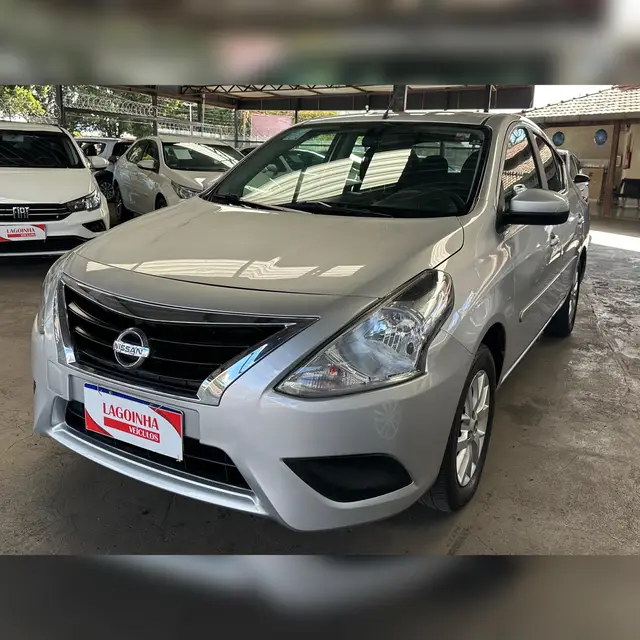 Carro Nissan Versa 2018 1.6 16V SV FlexStart CVT (Flex)