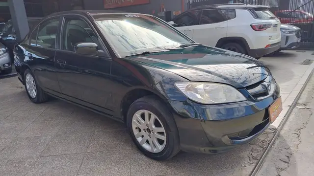 Carro Honda Civic 2005 Sedan LX 1.7 16V