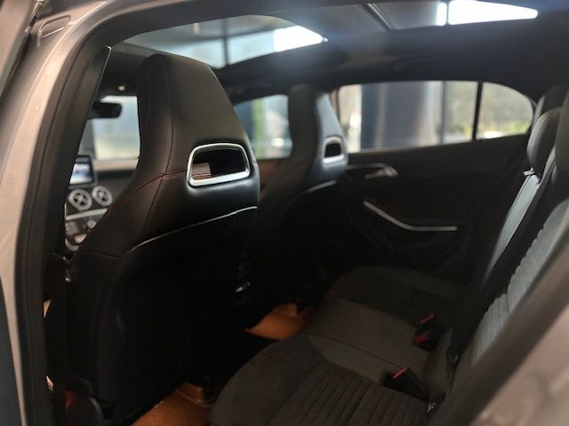 GLA 250  GLA 250 Sport