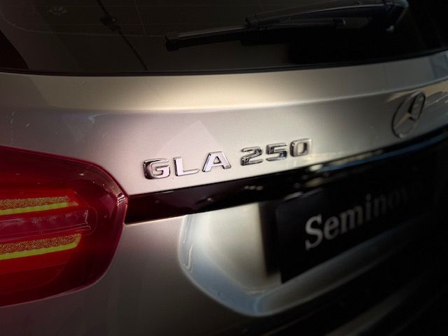 GLA 250  GLA 250 Sport