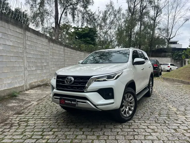 Carro Toyota SW4 2021 SRV 2.7 7L 4x2 (Aut) (Flex)