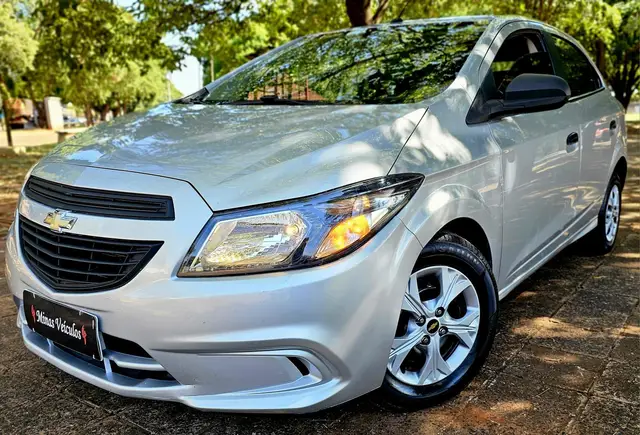 Carro Chevrolet Onix 2019 1.0 Joy SPE/4