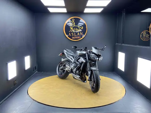 Carro Triumph Street Triple 765 2018 765 RS (ABS)