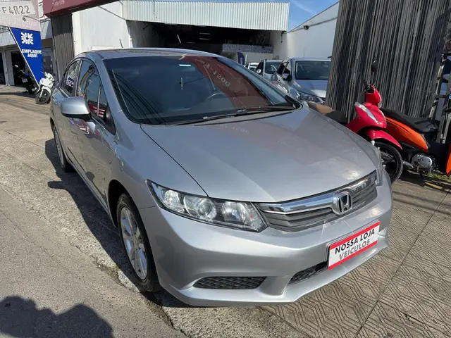 Carro Honda Civic 2014 New  LXS 1.8 16V i-VTEC (Flex)