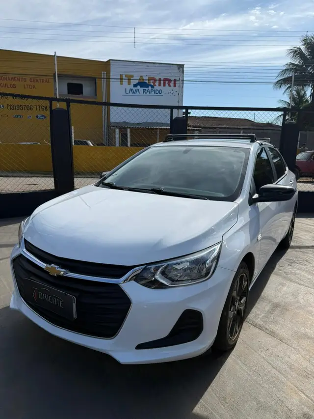 Carro Chevrolet Onix Plus 2020 1.0 LT (Flex)