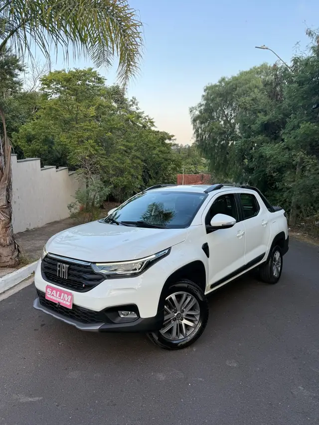 Carro Fiat Strada 2021 Volcano 1.3 CD (Flex)