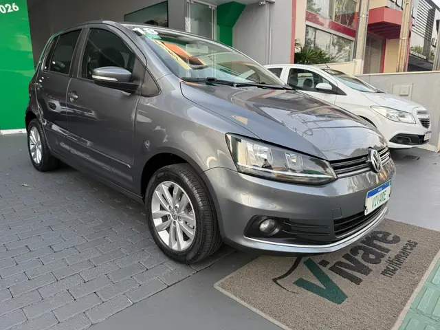 Carro Volkswagen Fox 2018 1.6 MSI Connect (Flex)