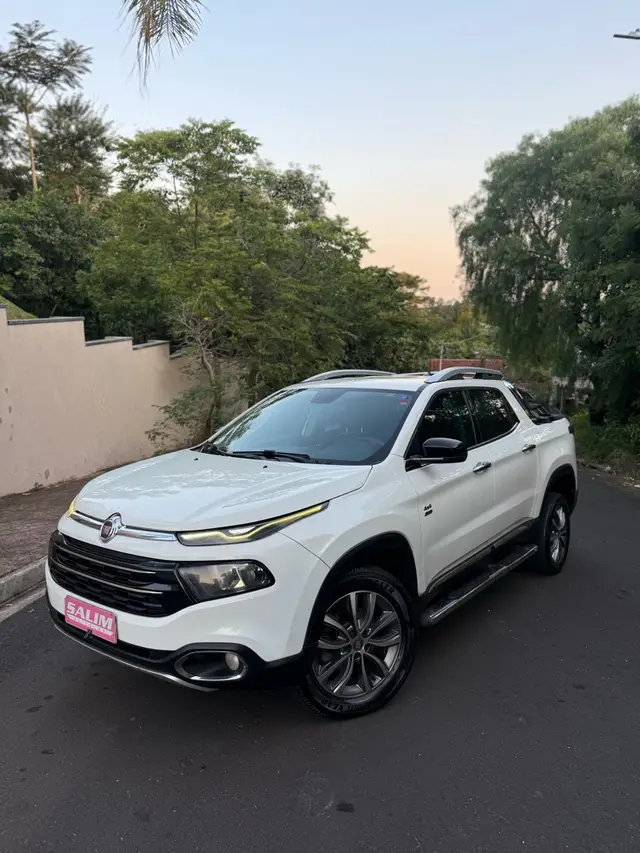 Carro Fiat Toro 2019 2.0 TDI Volcano Auto 4WD