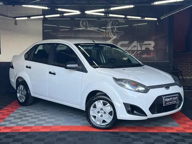 Carro Ford Fiesta Sedan 2013 1.0 (Flex)