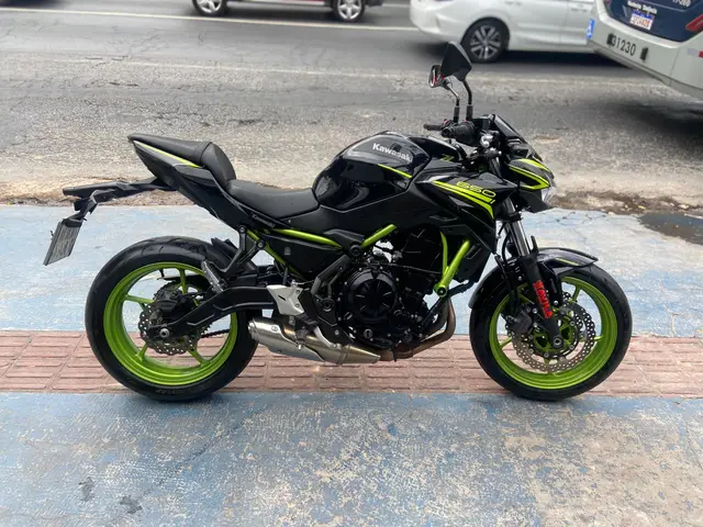 Carro Kawasaki Z 650 2021 (ABS)