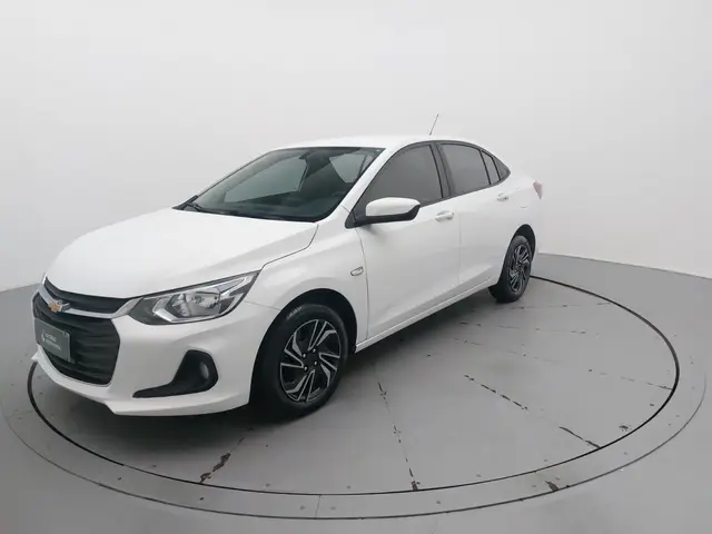 Carro Chevrolet Onix Plus 2024 LT 1.0