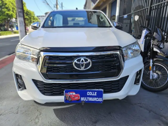 Carro Toyota Hilux Cabine Dupla 2020 Hilux 2.8 TDI SRV CD 4x4 (Aut)