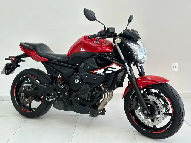 Carro Yamaha XJ6 N 2012 XJ6 N 600