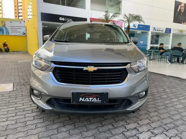 Carro Chevrolet Spin 2024 Premier 1.8 (Aut.)