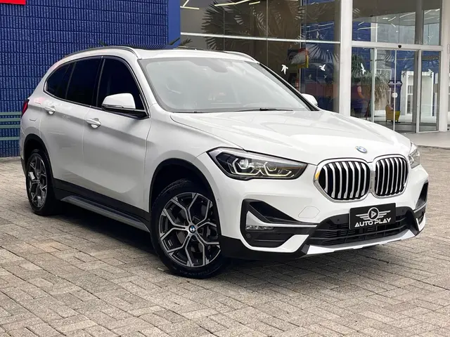 Carro BMW X1 2022 sDrive20i 2.0 Turbo (Aut.)