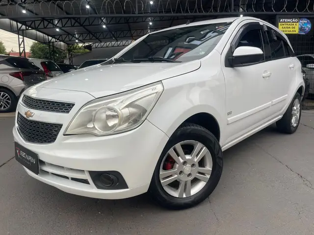 Carro Chevrolet Agile 2011 LTZ 1.4 8V (Flex)