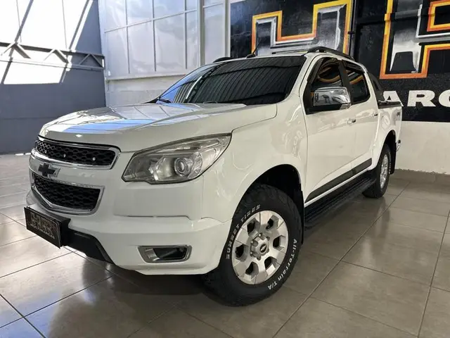 Carro Chevrolet S10 Cabine Dupla 2014 S10 2.8 CTDi 4x2 LT (Cab Dupla)