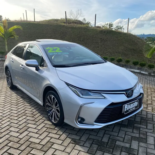 Carro Toyota Corolla 2022 Altis Premium Hybrid 1.8 (Flex) (Aut)