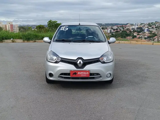 Carro Renault Clio 2016 Expression 1.0 16V (Flex)