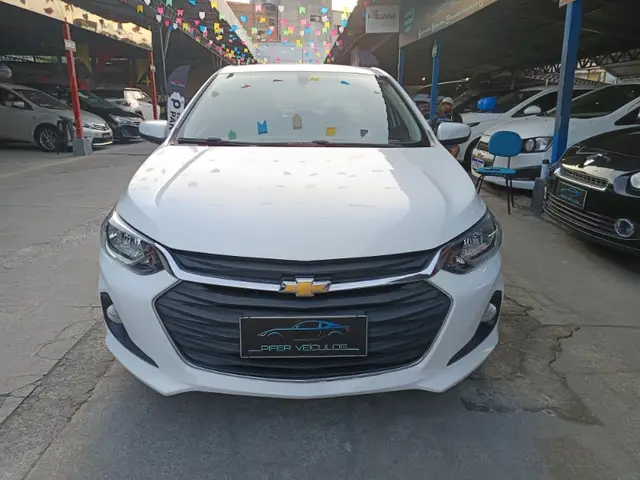 Carro Chevrolet Onix Plus 2020 1.0 LT Turbo (Flex)