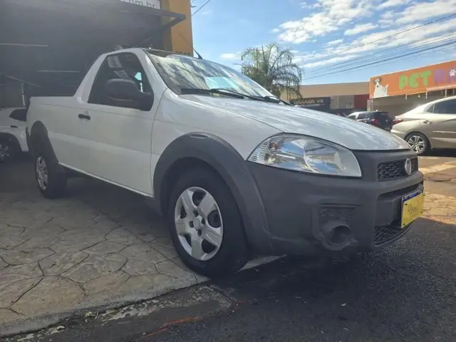 Carro Fiat Strada 2018 Hard Working 1.4 (Flex) (Cabine Simples)