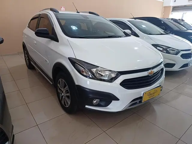 Carro Chevrolet Onix 2018 1.4 Activ SPE/4