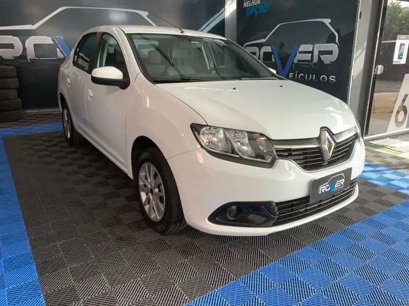 Renault Logan Expression 1.0 16V (flex)