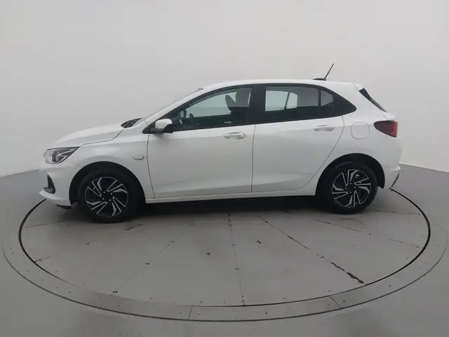 Carro Chevrolet Onix Plus 2024 LT 1.0