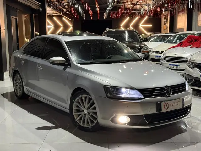 Carro Volkswagen Jetta 2012 2.0 Comfortline (Flex)