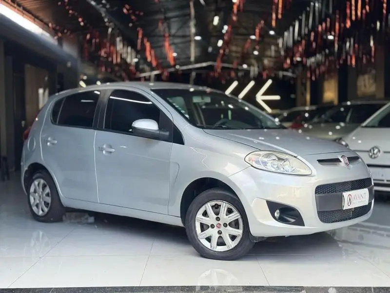 Fiat Palio Attractive 1.0 8V (Flex)