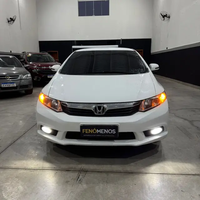 Carro Honda Civic 2014 New  LXR 2.0 i-VTEC (Aut) (Flex)