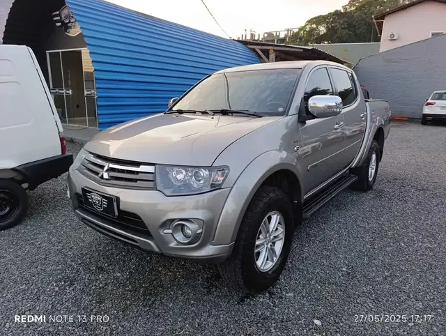 Carro Mitsubishi L200 Triton Sport 2015 3.2 DID-H HPE 4WD (Aut)