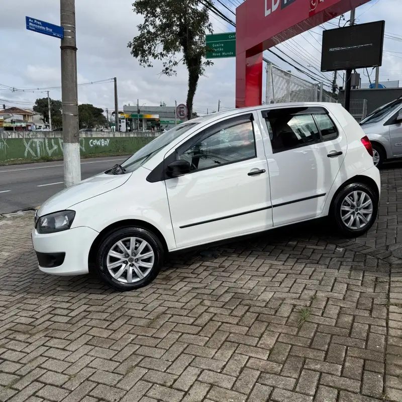 Volkswagen Fox 1.0 TEC (Flex) 4p