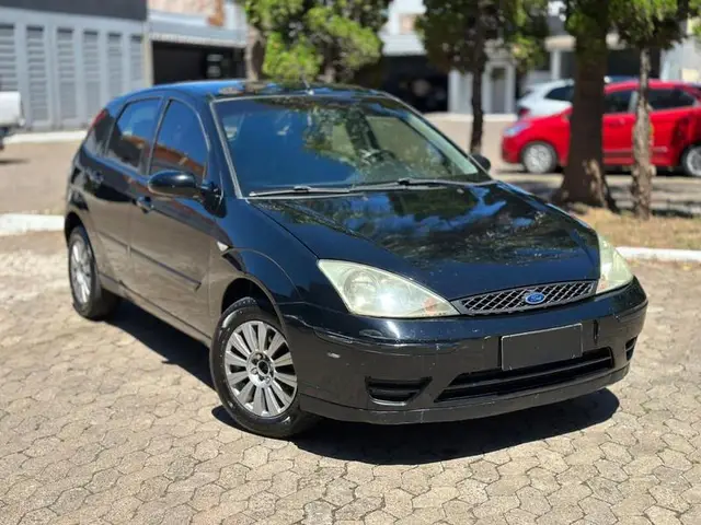 Carro Ford Focus Hatch 2007 GLX 2.0 16V Duratec