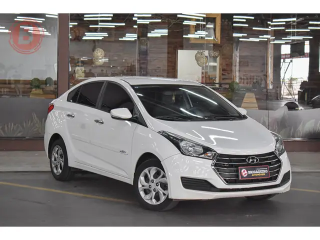 Carro Hyundai HB20S 2018 1.6 Comfort Plus (Flex)