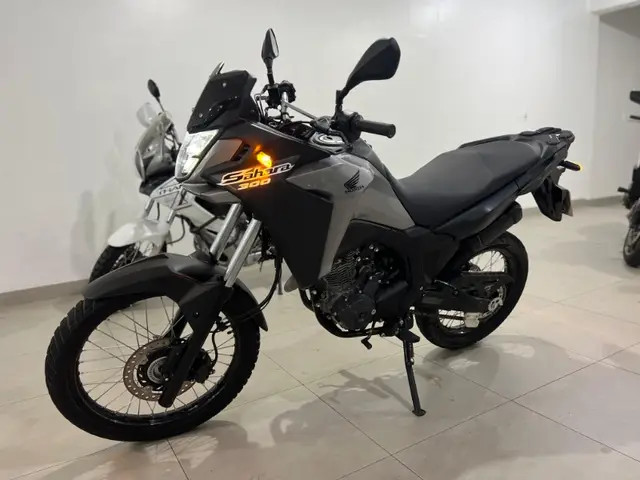 Moto Honda XRE Sahara 300 2025 ABS