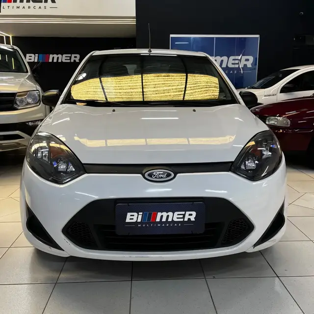 Carro Ford Fiesta Sedan 2014 SE 1.0 RoCam (Flex)