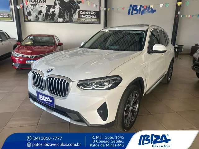 Carro BMW X3 2024 xDrive30e X Line 2.0 Turbo (Aut.) (Híb.)