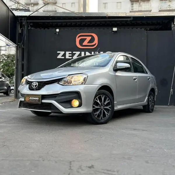 Carro Toyota Etios 2018 Platinum 1.5 (Aut) (Flex)