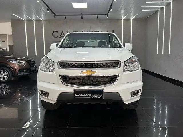 Carro Chevrolet S10 Cabine Dupla 2014 S10 2.8 CTDI LS 4WD (Cabine Dupla)