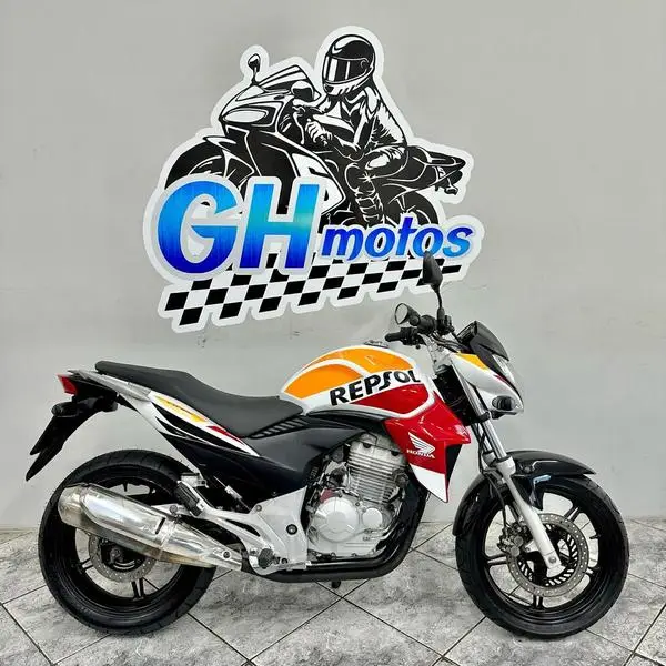 Moto Honda CB 300R 2014 Repsol
