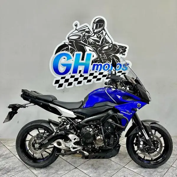 Carro Yamaha MT-09  2018 ABS