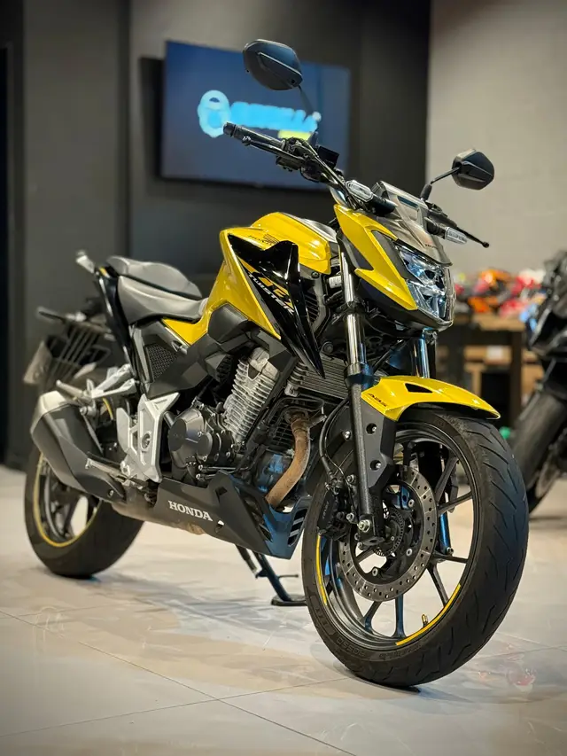 Carro Honda CB 300F Twister 2024 (CBS)