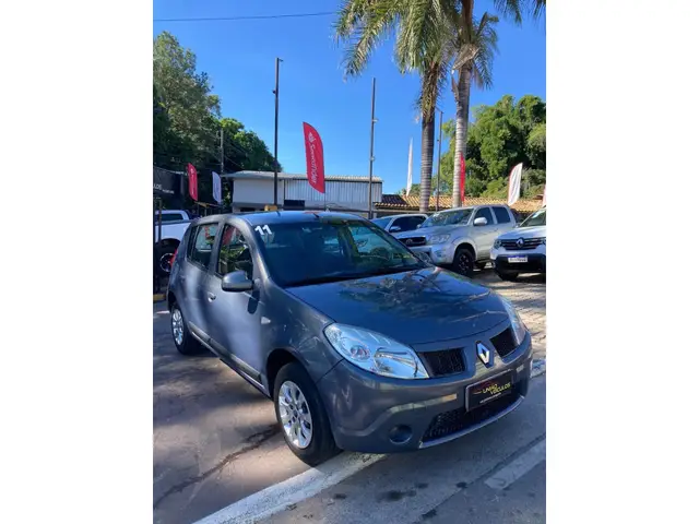 Carro Renault Sandero 2011 Expression 1.0 16V (flex)