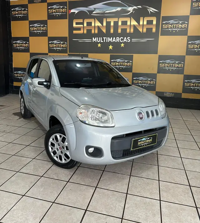 Carro Fiat Uno 2011 Attractive 1.4 8V (Flex) 4p